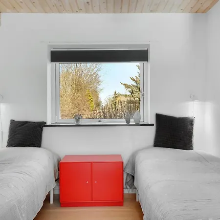 Дом отдыха 3 Bedroom Gorgeous In Гиллеляйе