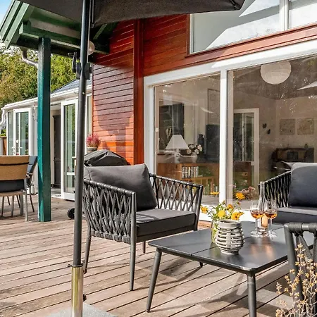 Дом отдыха 3 Bedroom Gorgeous In Гиллеляйе